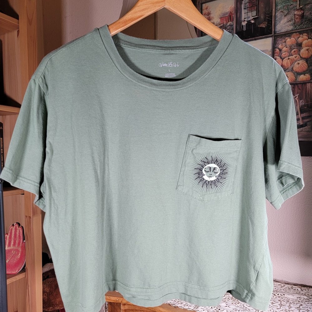 Olive Green Short Sleeve Tee with Sun Design